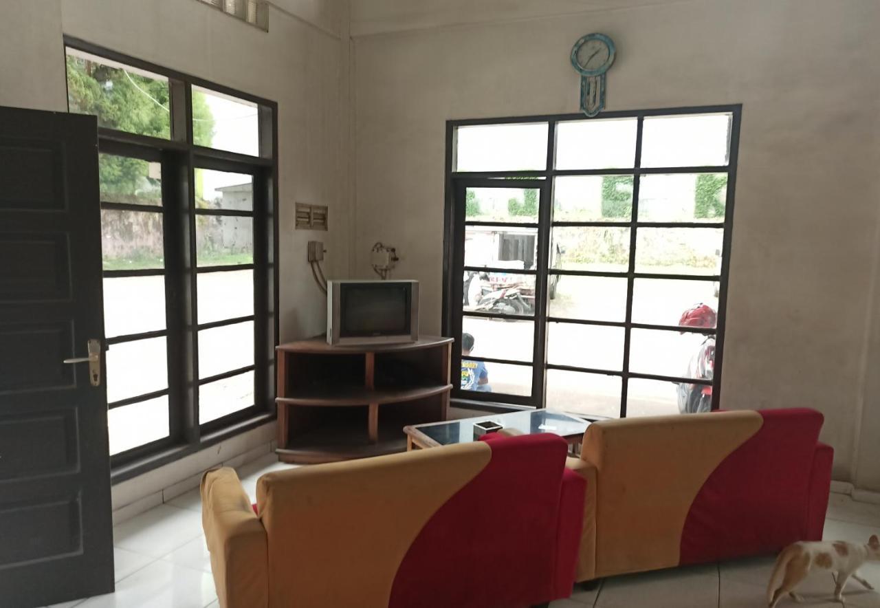 Oyo 92324 Hotel Sinar Rejeki سوكابومي المظهر الخارجي الصورة